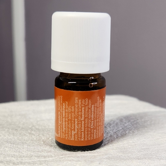 SACRED SANDALWOOD - YOUNG LIVING ESSENTIAL OIL (5ML) - Picture 2 of 3